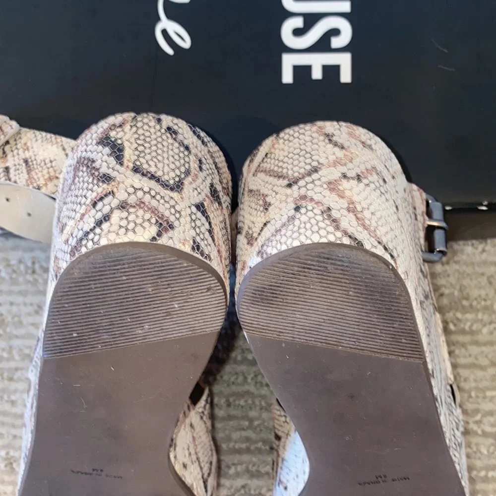 Matisse Runaway Platform Sandals - Picture 6 of 8